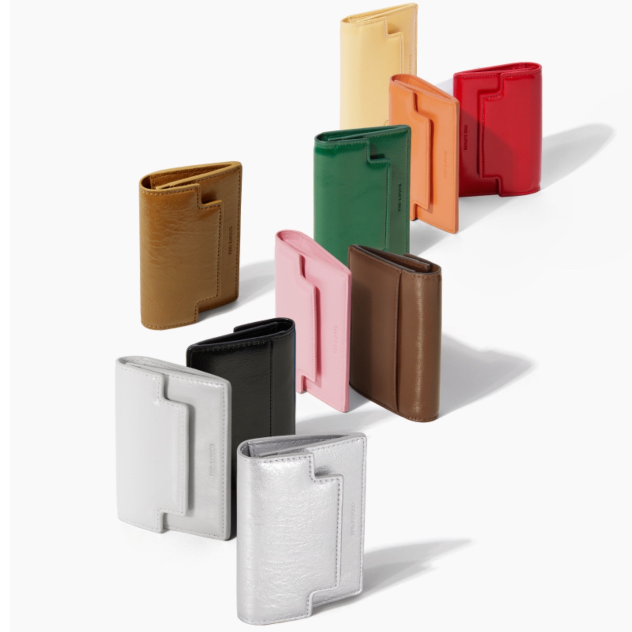 マーティ カードウォレット クリンクルド 7種択1 8,850円