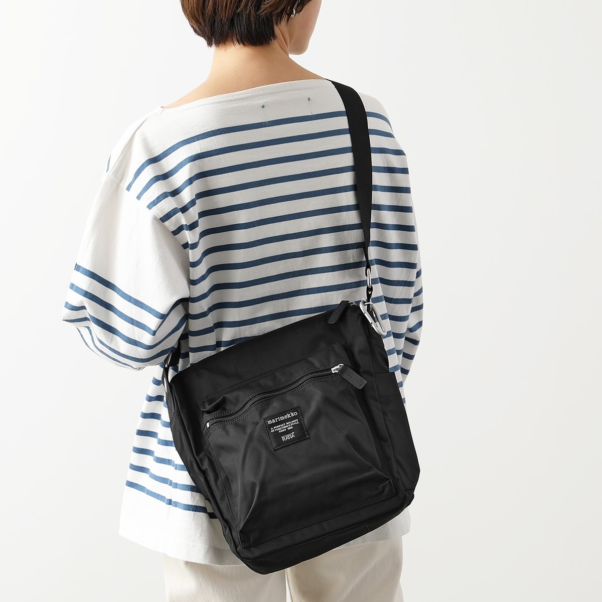 marimekko マリメッコ ショルダーバッグ Pal パル 026991 092520 レディース ナイロン クロスボディ ポシェット ロゴ 鞄 999