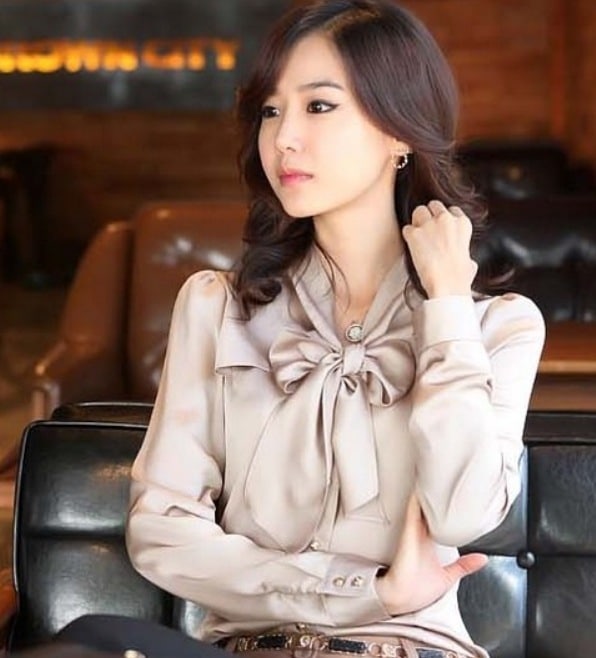 トップス デート モテアイテム シャツ ブラウス シフォン 光沢感 リボン 可愛い きれいめ 上品 おしゃれ かっこいい 可愛い ラブリー キュート ガーリー クール モード系 セクシー