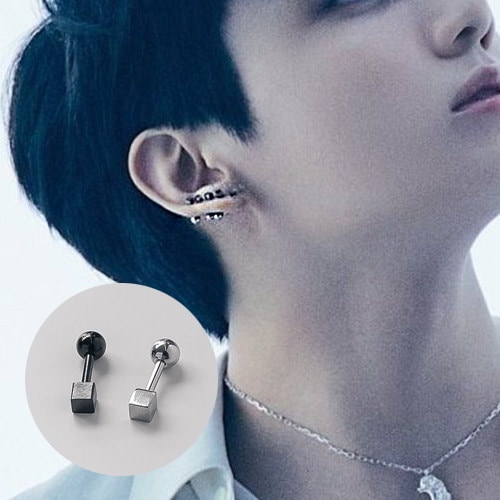両耳 1ペア 2個 防弾少年団 BTS BTSピアス 防弾少年団ピアス
