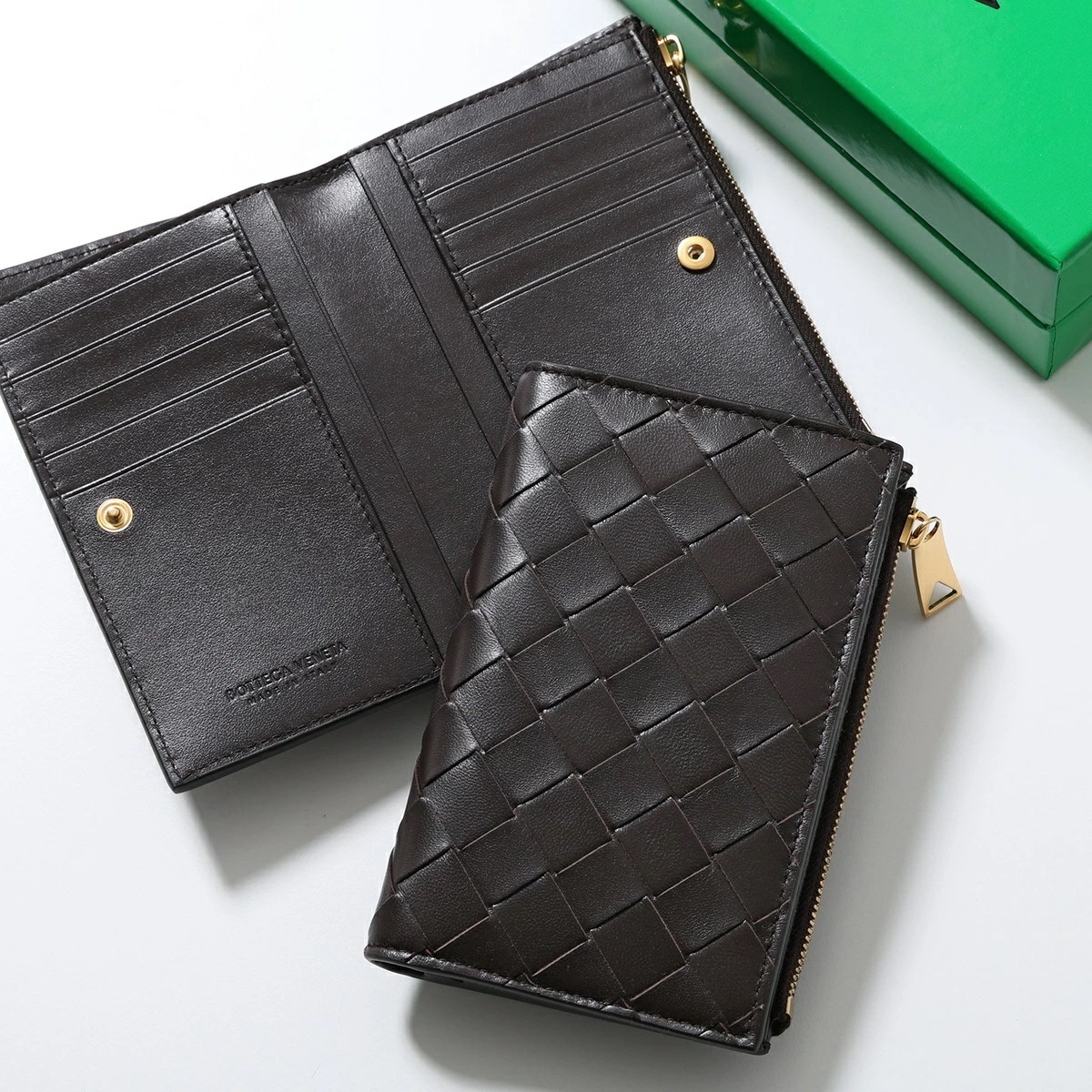 BOTTEGA VENETA ボッテガヴェネタ 二つ折り財布 749940 VCPP2 レディース イントレチャート ミディアム レザー ミニ財布 カラー2色