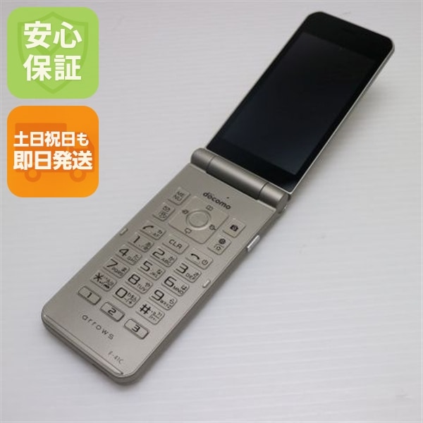 新品同様 arrows ケータイ ベーシック F-41C ゴールド スマホ 白ロム 中古 土日祝発送OK 104