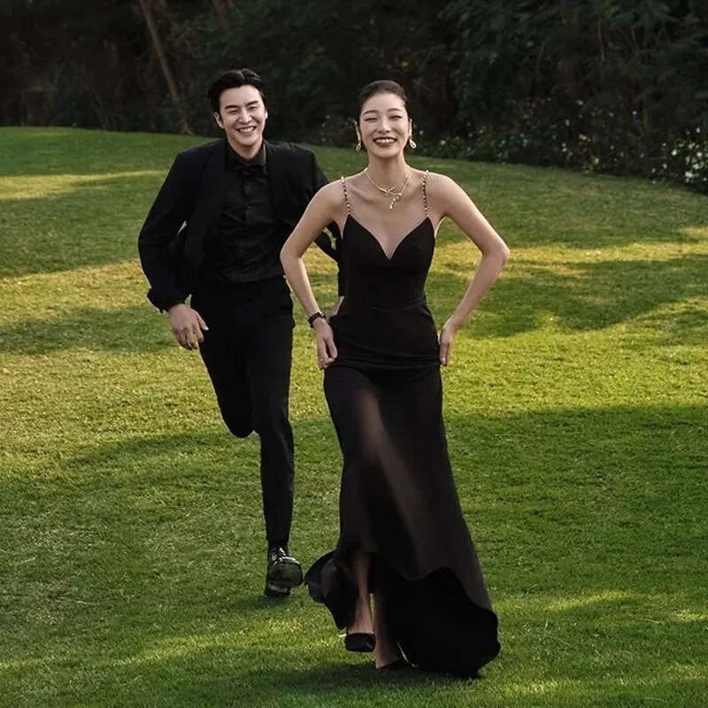 2025ブラックサスペンダーvネックウェディングドレス外の女性のためのスリムドレスレトロ小さなドレスドレス