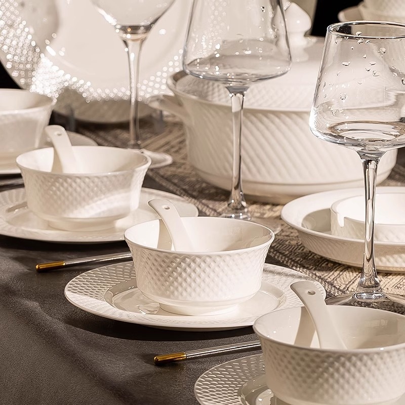 景徳鎮セラミック食器セットホームピュアホワイト高級食器セットライト高級新築祝い食器ギフト卸売
