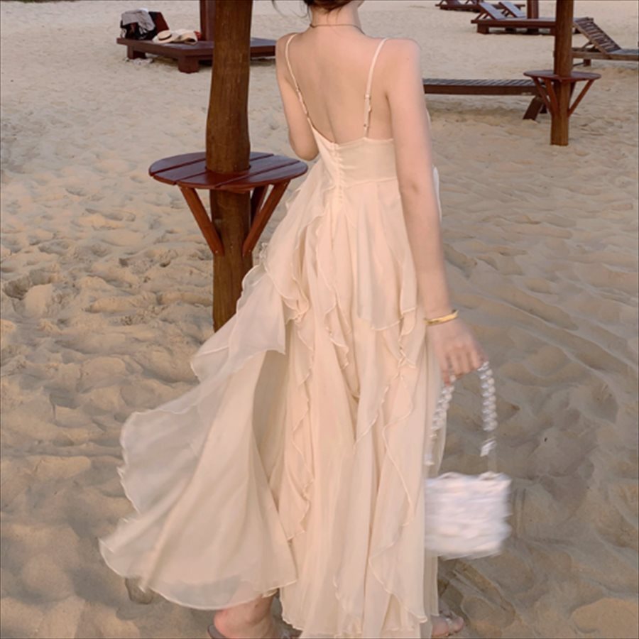 ロングドレス マキシ丈 ロング丈 無地 夏 キャミソール フェミニン こなれ感 きれいめ 体系カバー 20代 30代 レディースファッション 可愛い お出かけ 女子会 デイリーユース