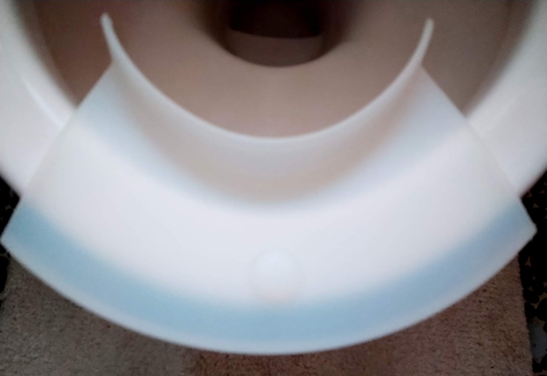 座りーしょんガード ・ラージ・ おしっこのとびちり漏れを完全ガード便器と便座の隙間からの尿もれをシャットアウト！半永久的に使える！ もうトイレ掃除に悩まない【座りーしょんガード・ラージサイズ】