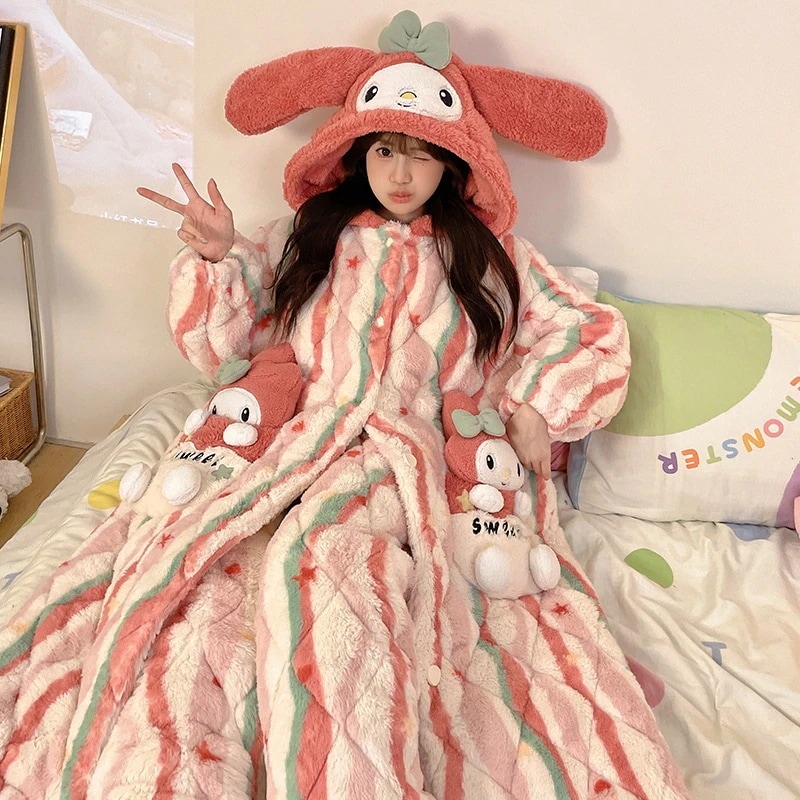 通学 3段重ね綿スリーパー女子冬保温サンゴ絨毯マイメロディキャラクター長連帽パジャマ部屋着 保育園 小学部