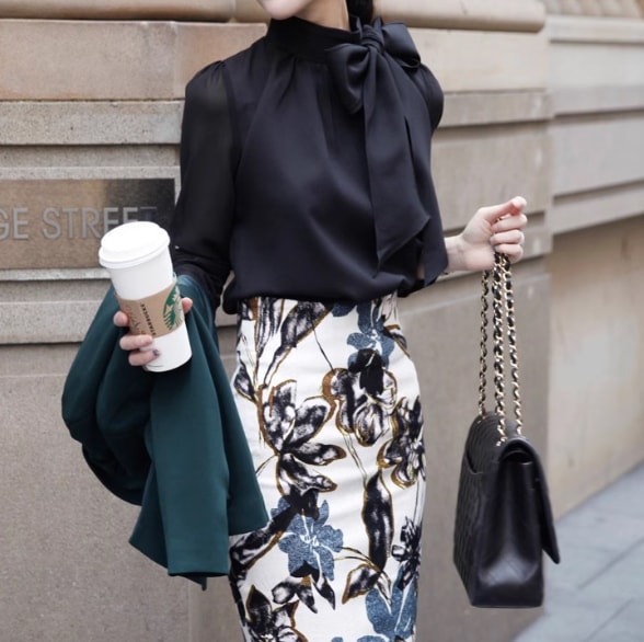 レディース トップス シャツ ブラウス 前開き 長袖 アシンメトリー シフォン フリル リボン 前開き 大人可愛い きれいめ シンプル 上品 おしゃれ かっこいい レトロ こなれ感 ガーリー ルーズ