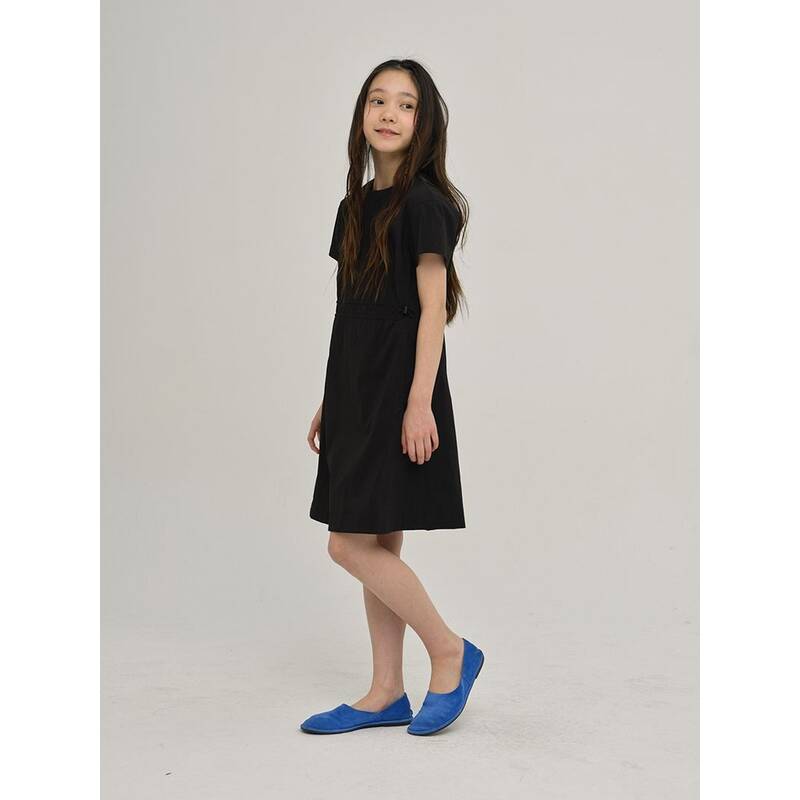 Nau キッズ W アクエア ワンピース ブラック 496138