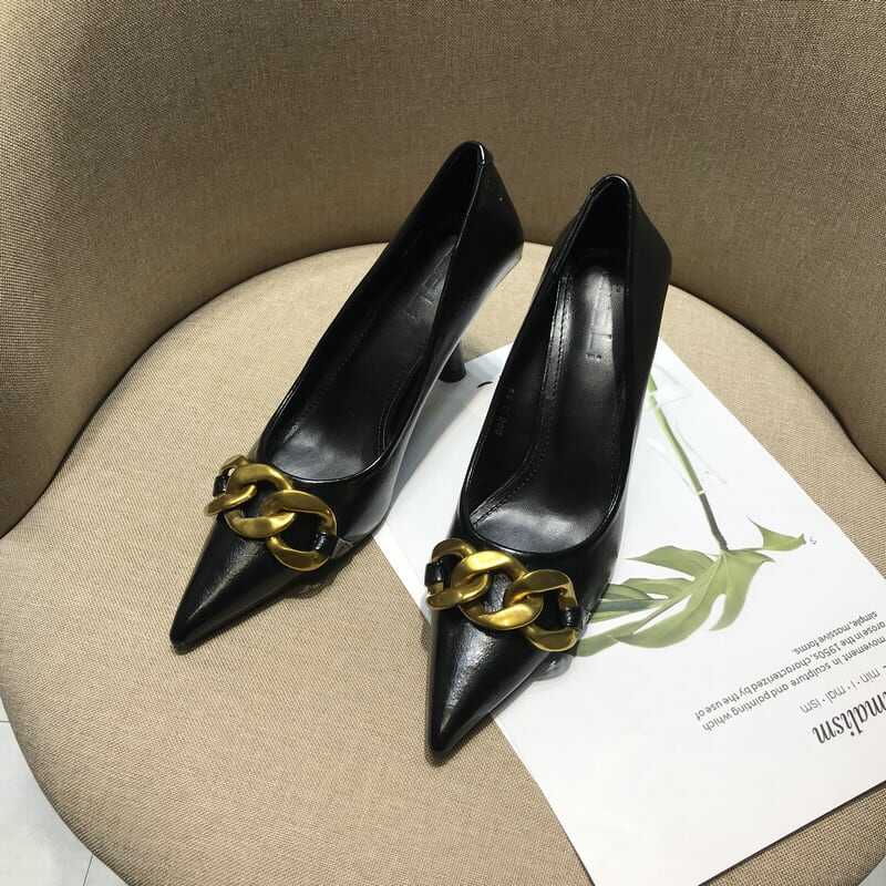 レディースシューズ 婦人靴 ヒールシューズ ハイヒール ピンヒール パンプス ポインテッドトゥ レザー調 フェイクレザー チェーン ゴールド 脚長効果 スタイルアップ 華奢見え 身長盛れる lsho0
