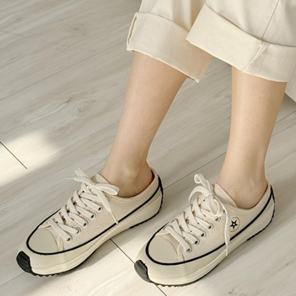 [Ninas Paris] 韓国製イージースニーカースリッパ 5,547円