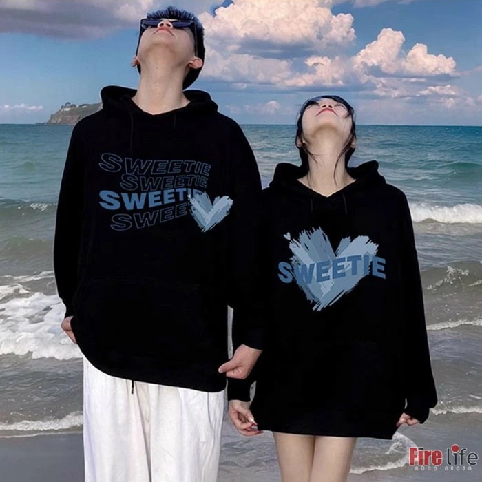 ペアルック 男女セット ２着セット お揃い カップル パーカー メンズ レディース スウェット ブラック ホワイト 記念日 お祝い プレゼント ギフト 彼女 彼氏 撮影