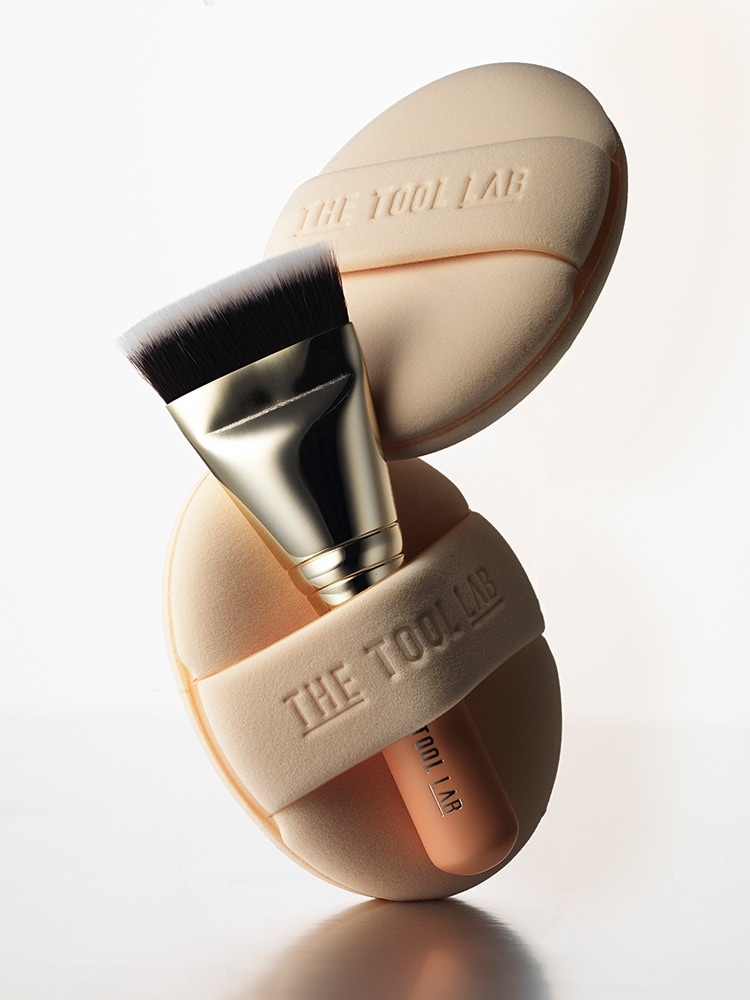 [NEW] 密着カバー デュオクッションファンデーション（ブラシ1個+パフ2個+専用ケース贈呈）