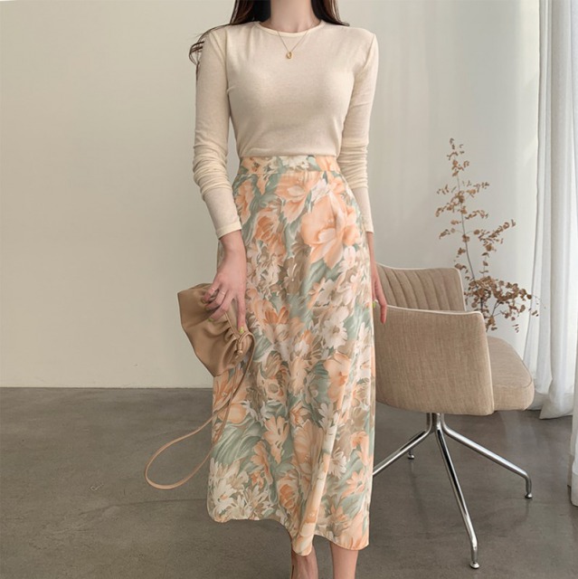 ロングスカート コーデ 40代 30代 代 ミモレ丈 花柄 演奏会 およばれ 上品 ハイウエスト ゆったり きれいめ おしゃれ 通勤 オフィス 春夏 50代 ウエストゴム スカート