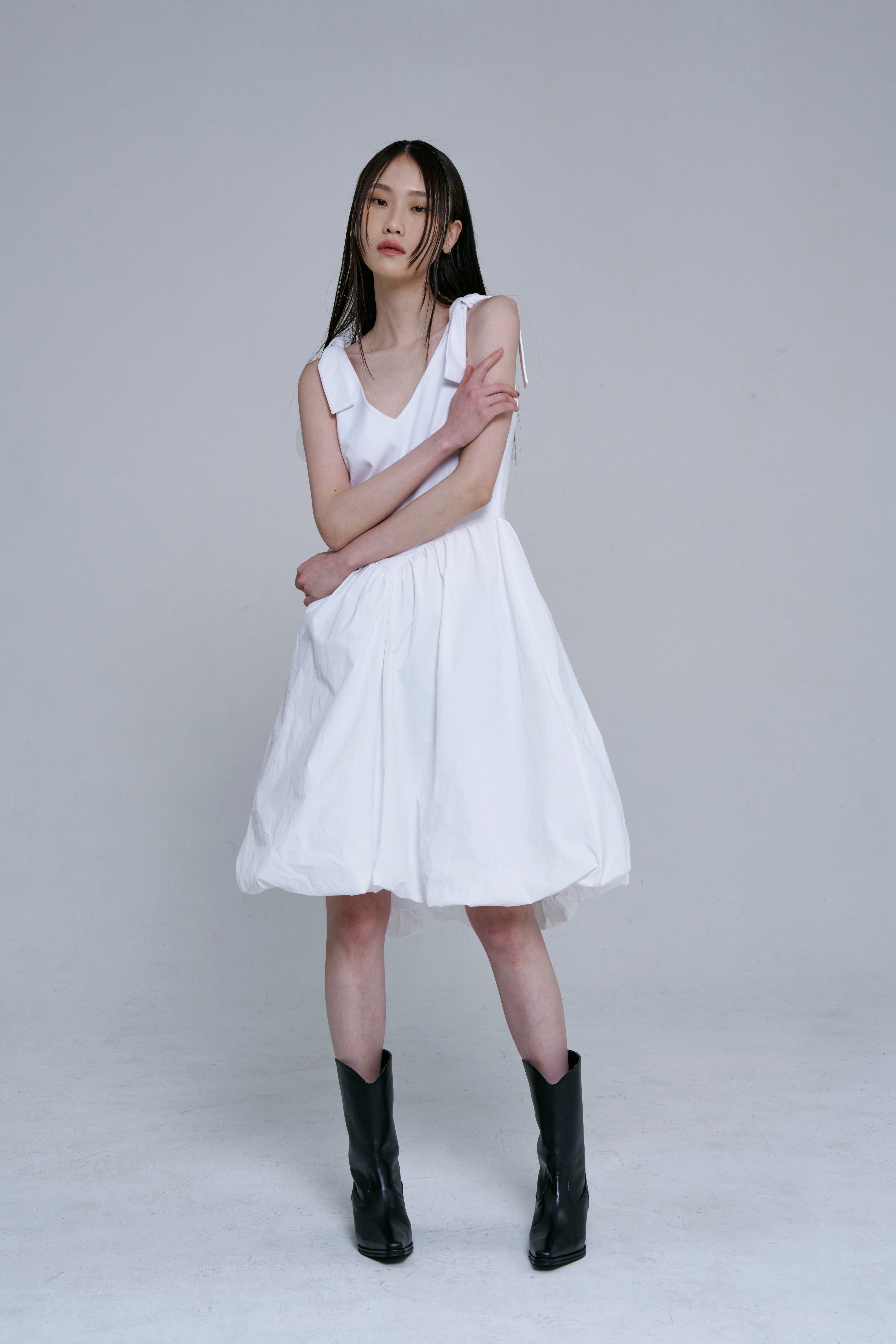 SHOULDER TIE PUMPKIN DRESS [WHITE]