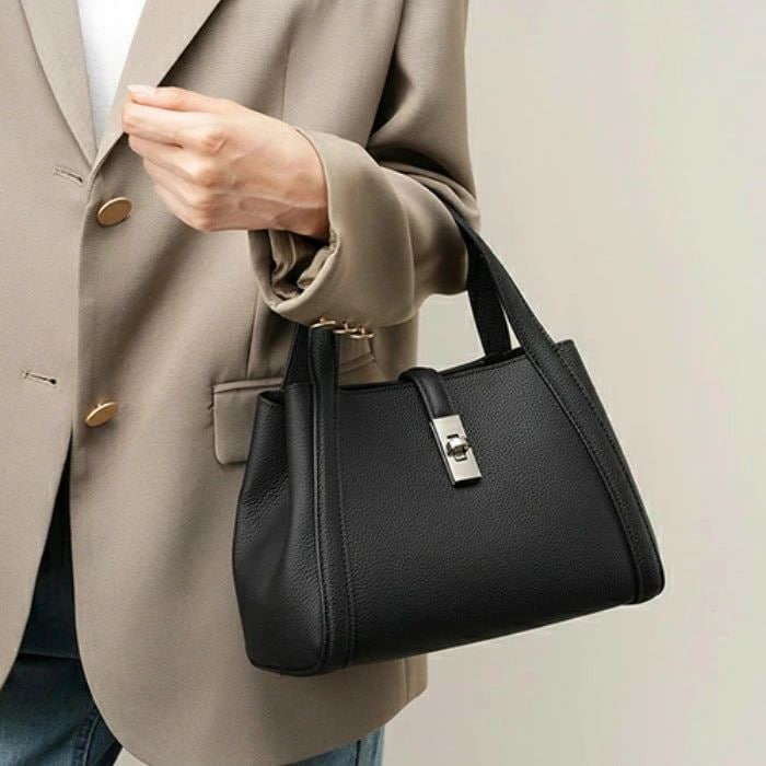 人気爆発本革 ハンドバッグ ショルダーバッグ トートバッグ 2way フォーマルバッグ レディース 鞄 かばん 手提げ 肩掛け 斜め掛け 通勤 おしゃれ 入学式 ママ バッグ 卒業式 上品 高級 母の