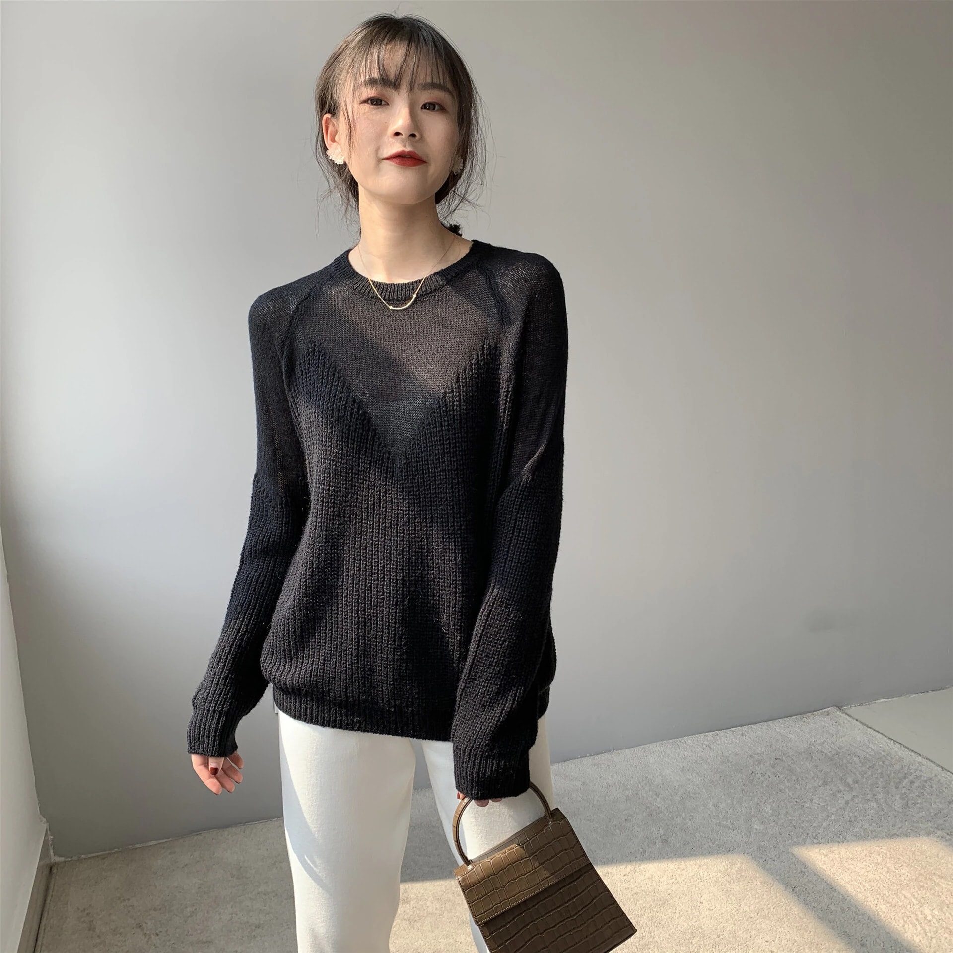 緑 セーター 長袖 白 ピンク 大人 シースルー 上品 秋 カジュアル シンプル こなれ感 アプリコット かわいい 春 おしゃれ 無地 黒 透け感 ニットソー トップス きれいめ 休日 ラウンドネック
