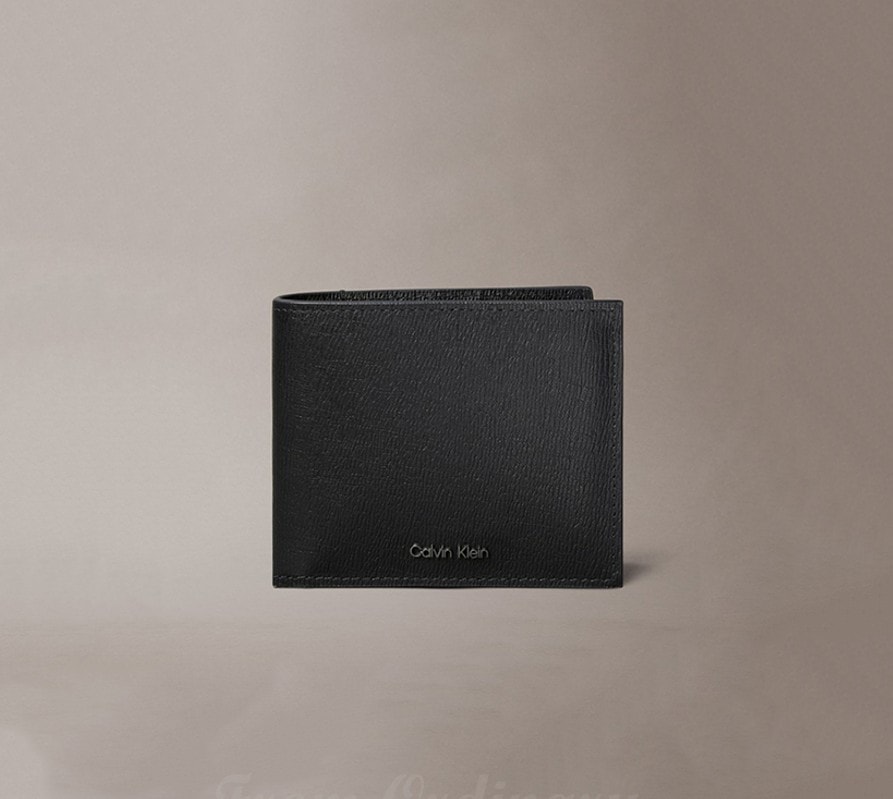 Logo Hardware Saffiano Billfold Wallet (4D1074G-UB1)