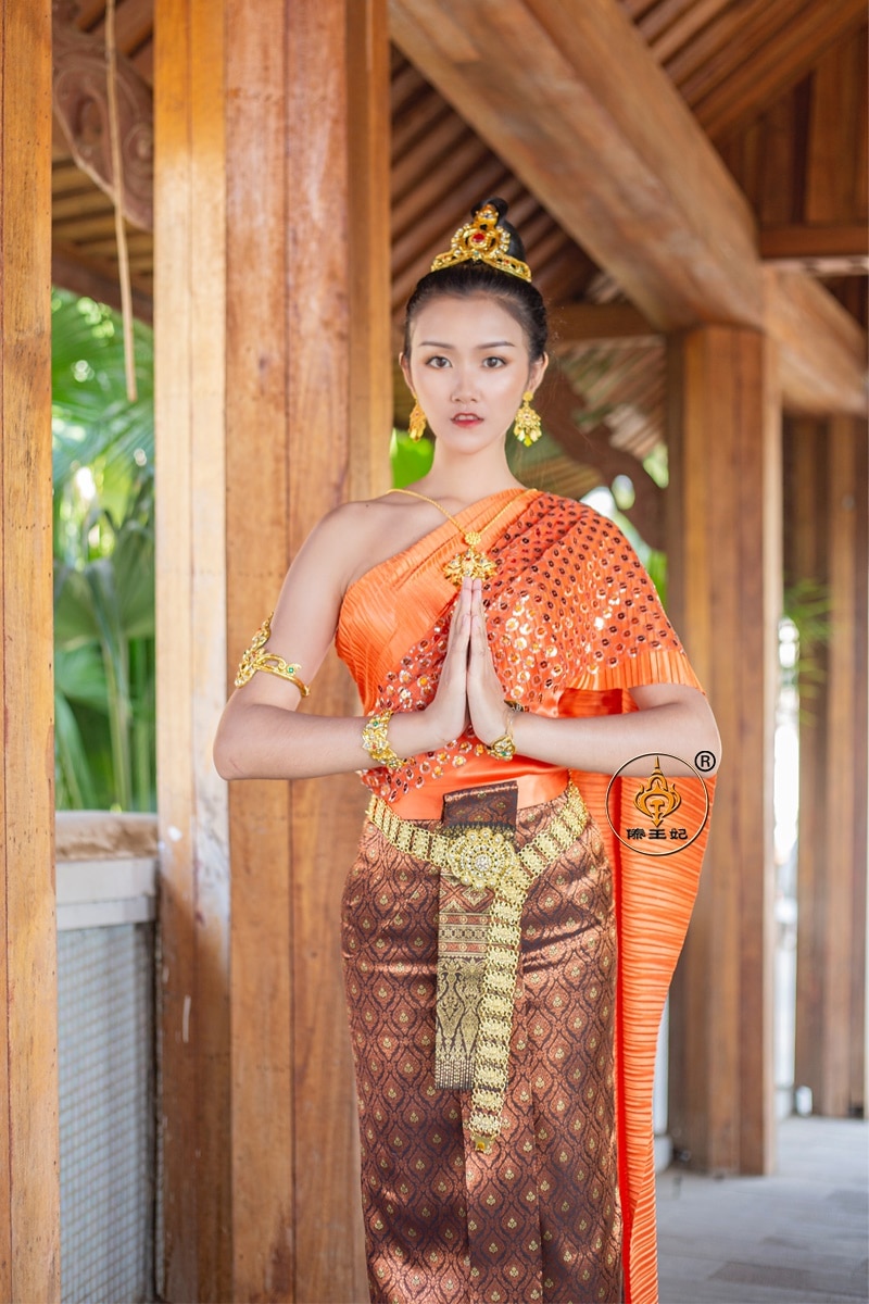 Qoo10 タイ 民族 衣装 女性 正装 礼服 レデ レディース服