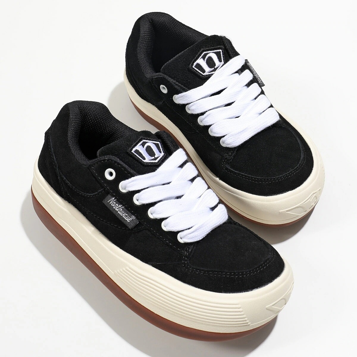 NORTHWAVE ノースウェーブ スニーカー ESPRESSO SUEDE 90s NW-007 レディース ローカット 厚底 ロゴ スウェード 軽量 靴 BLACK/WHITE 19,105円
