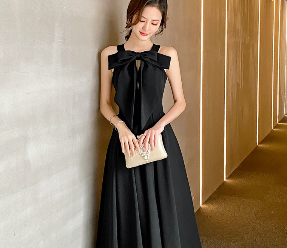 ワンピース ワンピドレス 膝丈 ひざ丈 膝下 袖なし ノースリーブ ラウンドネック 襟なし フレア Aライン フリル リボン ウエストマーク ファスナー ハイウエスト 薄手 かわいい 大人可愛い