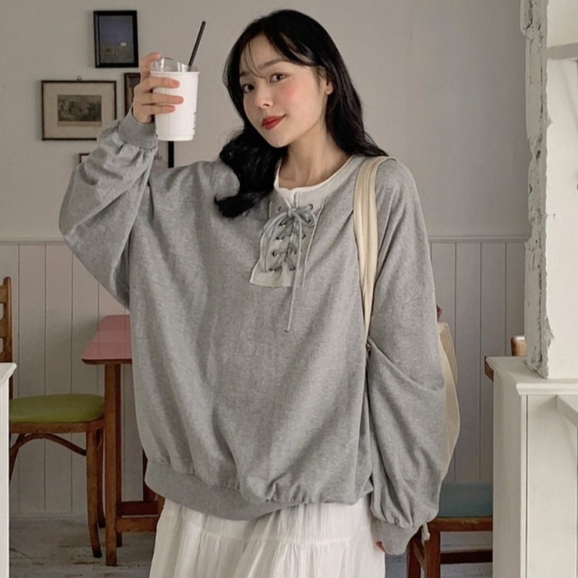 ロングTシャツ レースアップネック トップス デート Tシャツ カットソー プルオーバー トレーナー 袖あり 長袖 ドルマンスリーブ ドロップショルダー ラウンドネック 襟なし 伸縮性 綿 コットン
