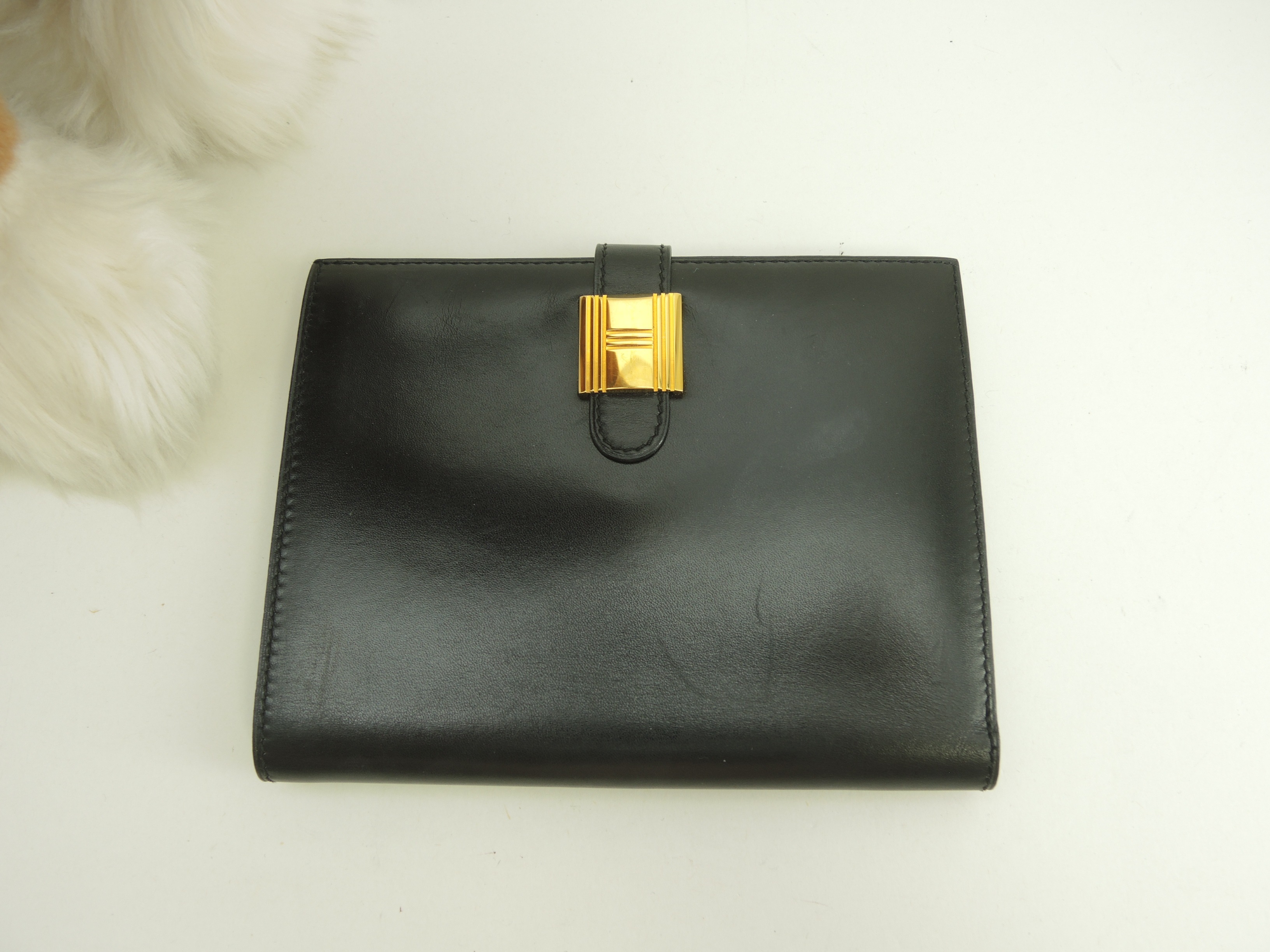 2折財布 Boxカーフ黒 ゴールドカデナ金具 コンパクトウォレット@Y