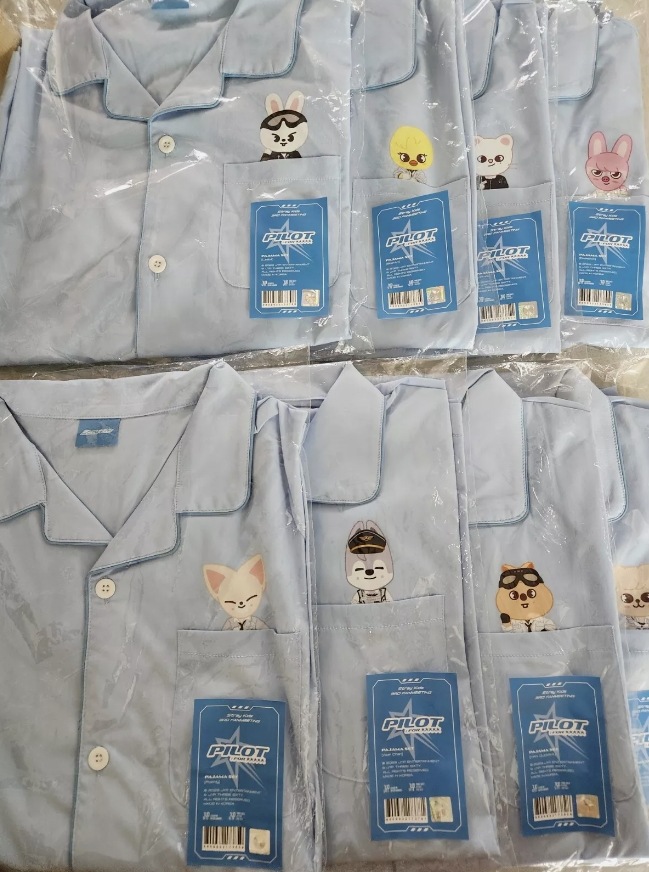 Stray Kids 3rd Fanmeeting PILOT: for 5-STAR Official PAJAMA Set