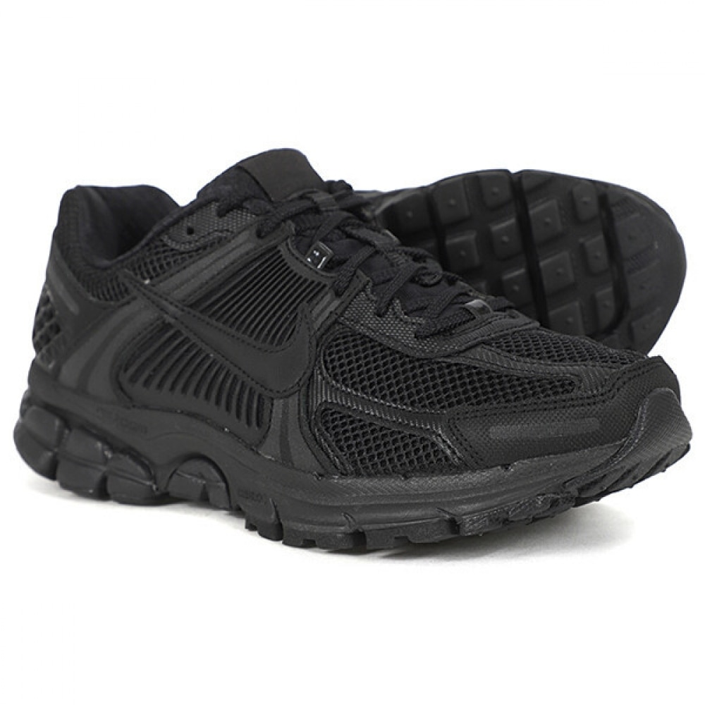 ナイキ ズーム ボメロ 5