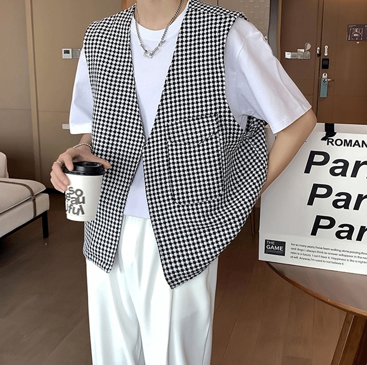 千鳥格子柄ベスト トップス ベスト 袖なし ノースリーブ Vネック 前開き かわいい 大人可愛い きれいめ シンプル カジュアル 大人 上品 おしゃれ お洒落 大人可愛い 大人女子 こなれ感 ラブリー