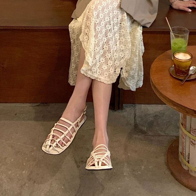 レディースシューズ 婦人靴 ローヒール ストラップ付きサンダル フラットサンダル ぺたんこサンダル ラウンドトゥ バックストラップ 無地 ワントーン ヌーディ 安定感 歩きやすい lsho0211 5,082円