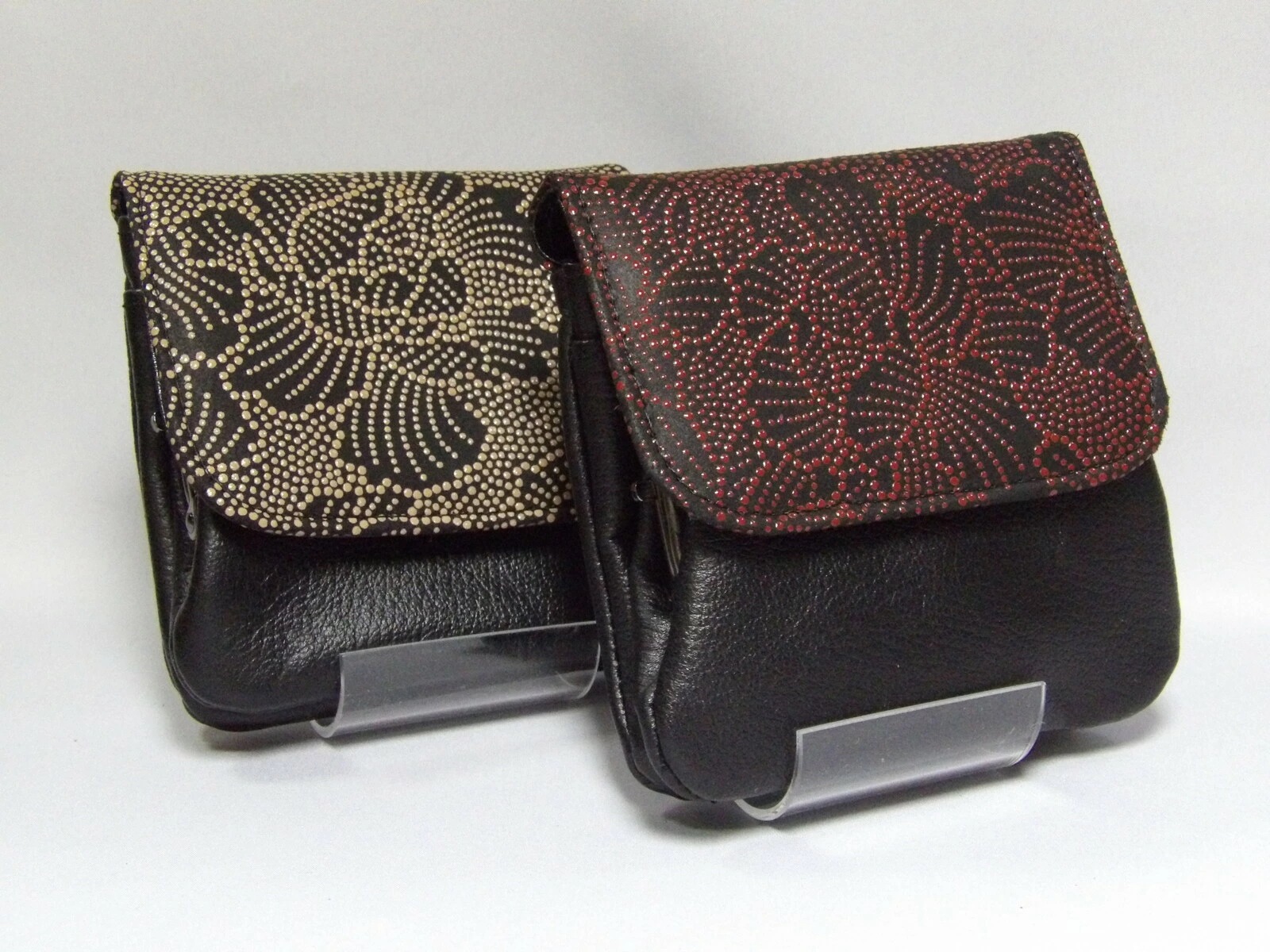 折財布 印伝ボタン柄 中口金カブセ付ミニ財布 小銭入れ付 永く使える 福財布 小さい財布 全2色