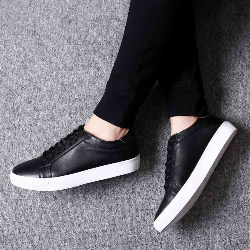 スニーカー メンズ レザー 靴 ウォーキング ブラック 秋 黒 赤 4E ローカット 身長UP 高い ホワイト かかとなし 幅広 厚底 革 靴紐 結ばない 疲れない 夏 軽量 防水 ブーツ 白 ランニ 5,271円