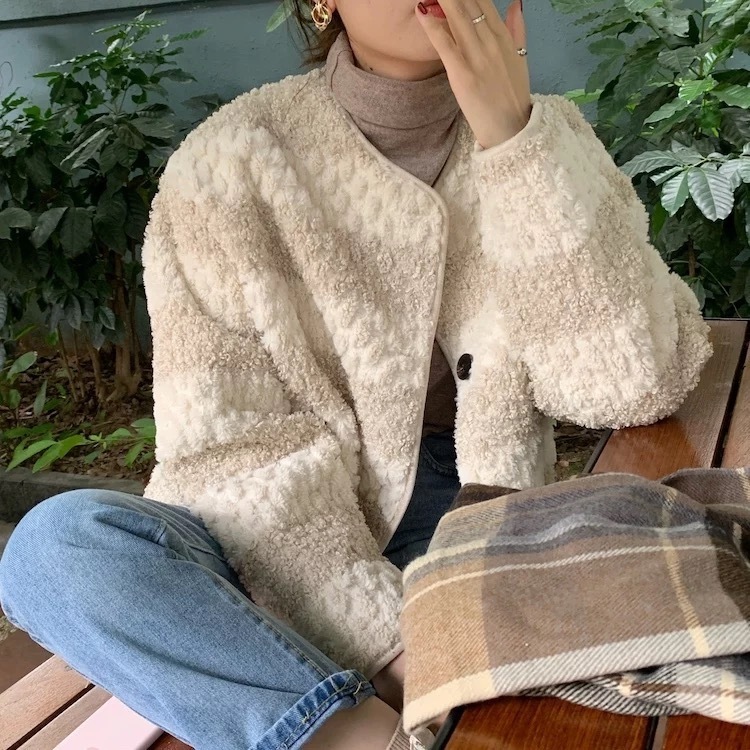 【送料無料】レディース ストライプ もこもこ ジャケット ショート丈 ボアジャケット アウター