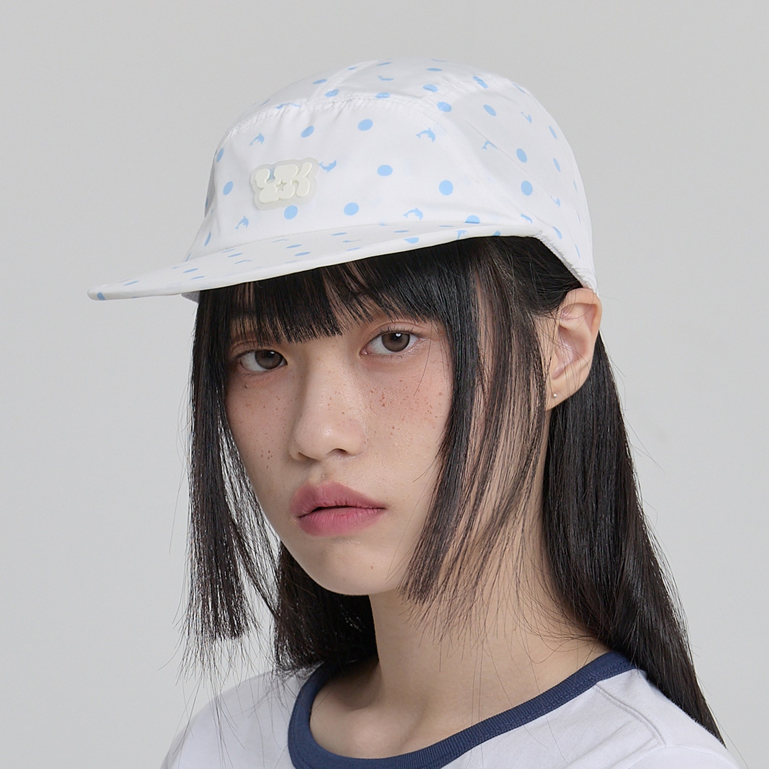 Dolphin Dot Duck Cap WHITE