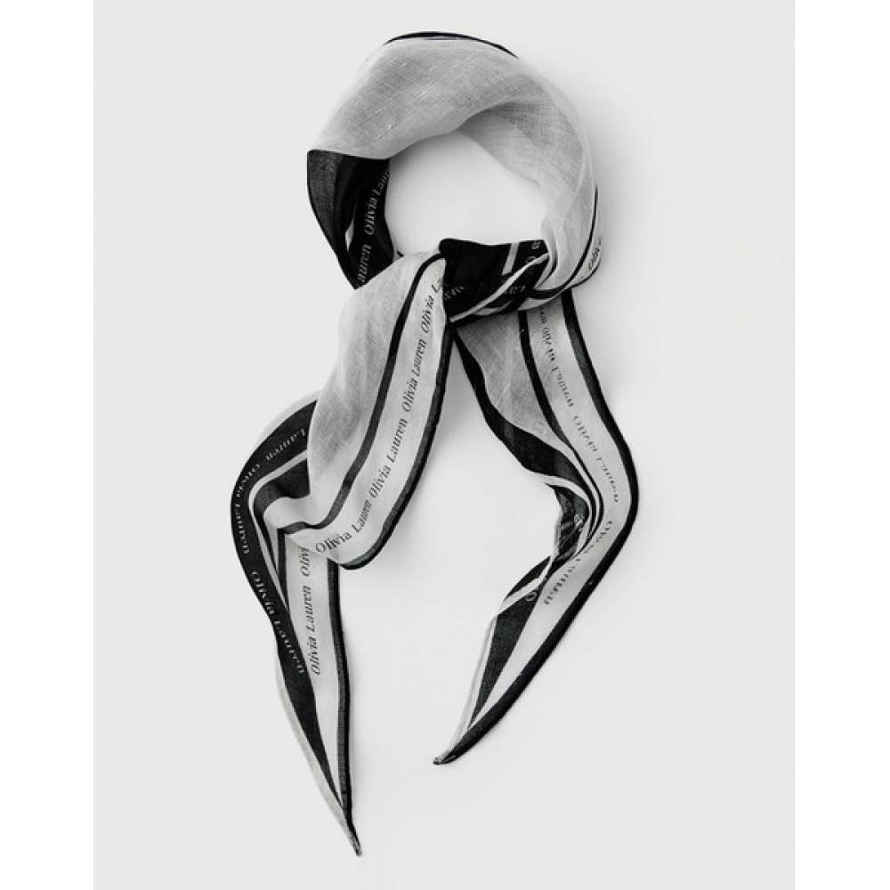 [オリビアローレン] レタリングロンバス_VYCXF3Y2211