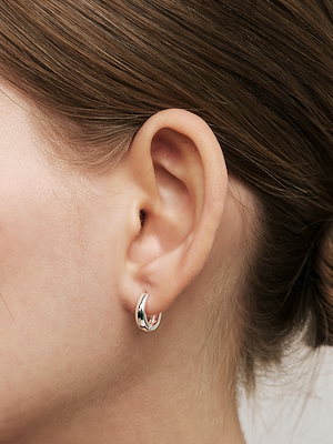 Qoo10 Hei V hoop earring ピアス [