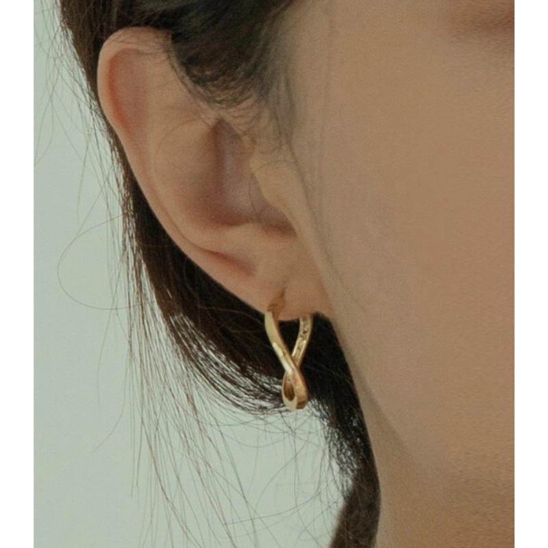 Primaute / TWISTED RING 2color イヤリング 4,700円