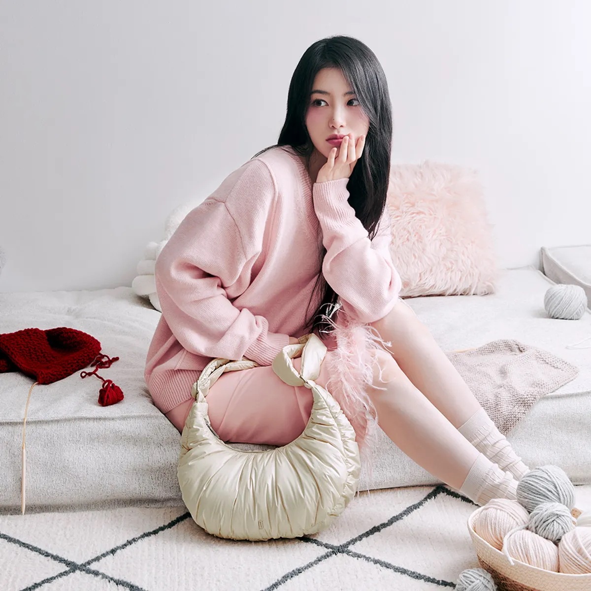 [シンイェウン着用] LUNA MD ホーボーバッグ ショルダーバッグ BE (JHNCHA4BF196BE260) 韓国の人気ファッションブランド 14,256円