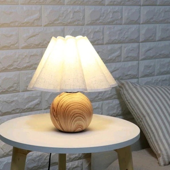 韓国 プリーツ シェードランプ 卓上 コンパクト 小型 コンセント ベージュ 木目調 間接照明