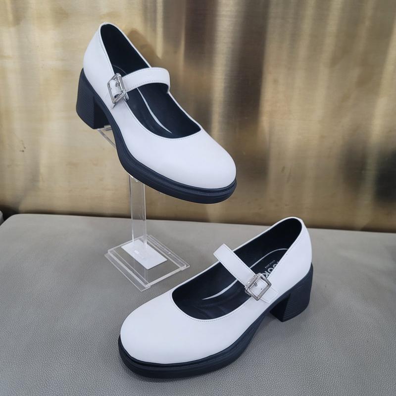 女性用スーツカジュアル 522201 AQ 厚底5cm モールド窓 履きやすいデザイン_DG