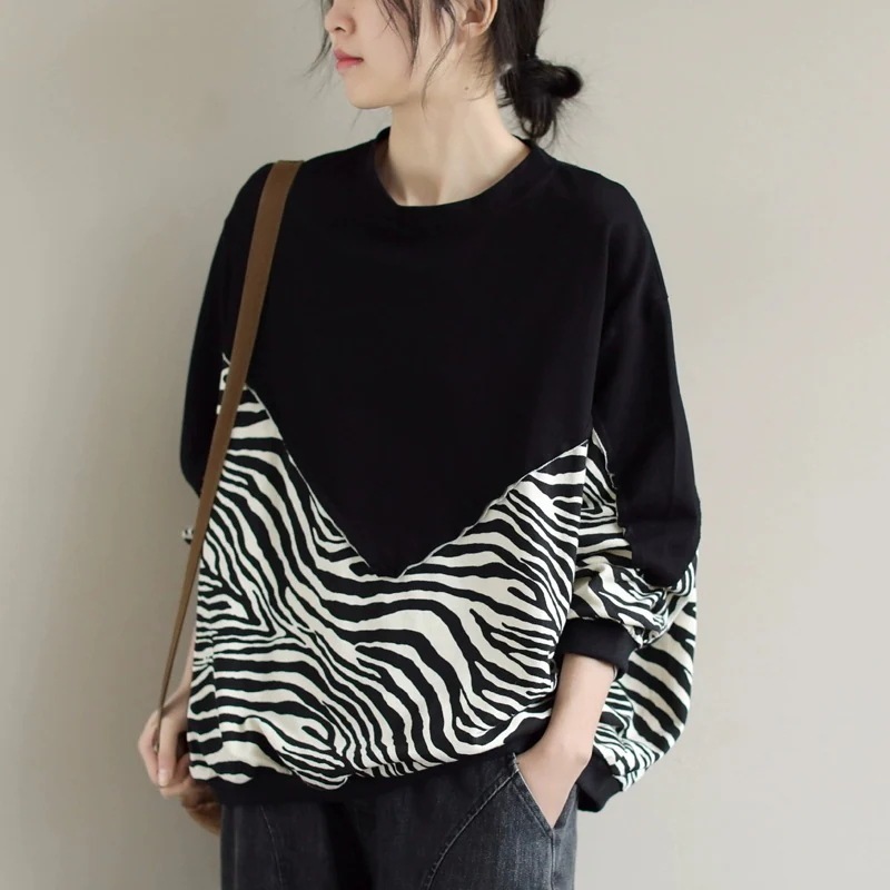 大きいサイズ春服スウエット2024文芸若見えゼブラ柄切り替え長袖ブラウスTシャツでモダントップス