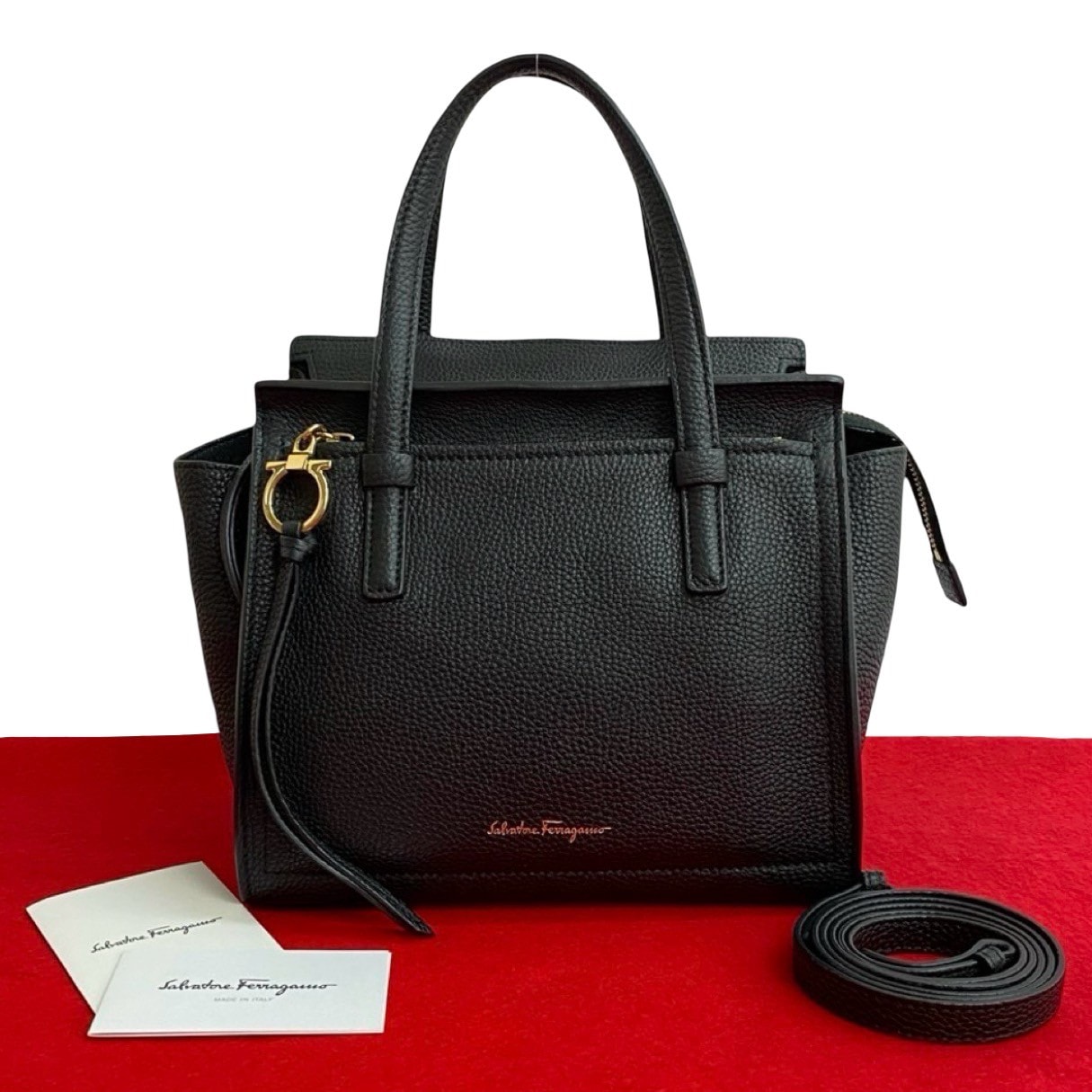 エイミー ガンチーニ 金具ショルダーバッグ レザー ブラック 1655d