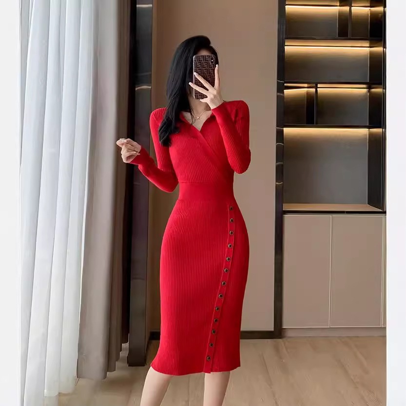 【1つ買うと10つ無料】ファッションポロ針織りドレス2025秋と冬のスリムスリムな純粋なバッグヒップスカート