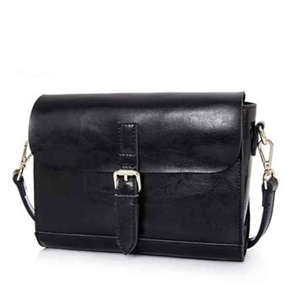 ショルダーバッグ レディース 2WAY レザー 大容量 40代 2ウェイ 旅行 大人 A4 軽い 秋 カジュアル 小さめ 黒 赤 ミニ 本革 人気 レザー ナイロン スポーティー 縦長 春 冬 斜めが