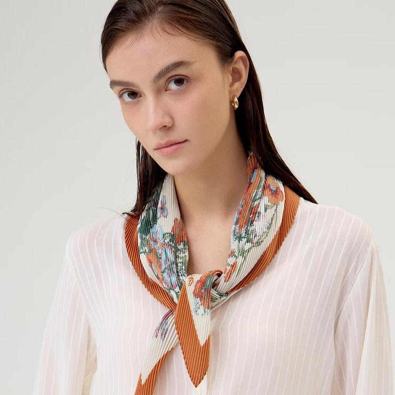 DCSC5F666O2 [ギフト包装][スカーフ]オレンジフラワー プリーツスカーフ