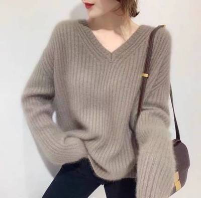 トップス カットソー ニットソー セーター 袖あり 長袖 Vネック ブラウン グレー かわいい 大人可愛い きれいめ シンプル カジュアル 上品 おしゃれ 主役級 存在感 春 秋 冬 10代 個性的