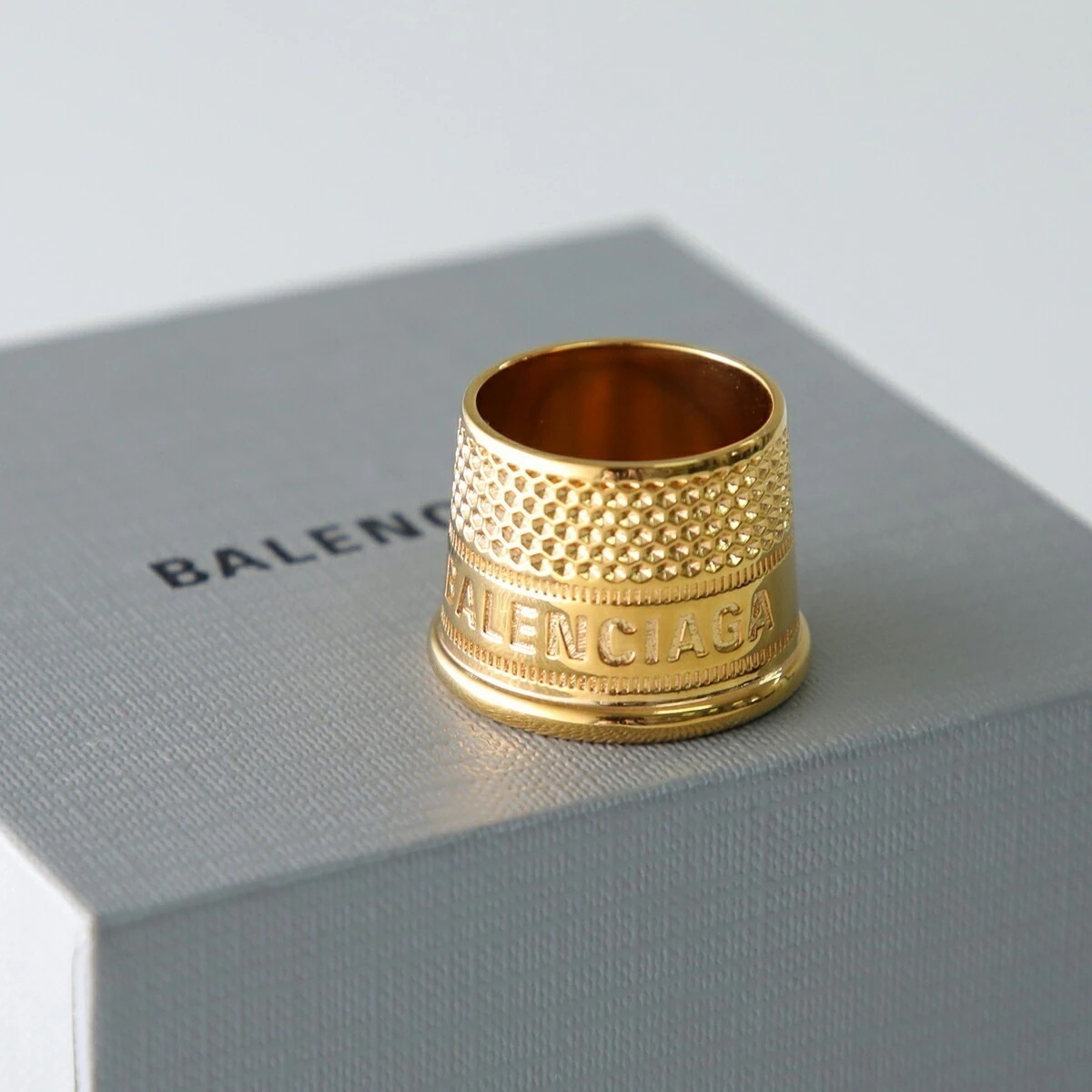 BALENCIAGA バレンシアガ リング THIMBLE シンブル 700216 TZ39G メンズ 刻印ロゴ 指抜き型 指輪 アクセサリー 0027 【mega】