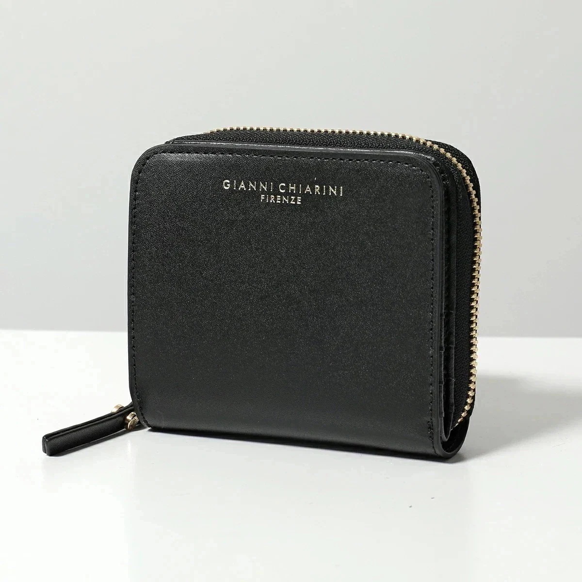 GIANNI CHIARINI ジャンニキアリーニ 二つ折り財布 PFW 4953A PRCKLUX レディース レザー ウォレット ミニ財布 ロゴ NERO 【mega】