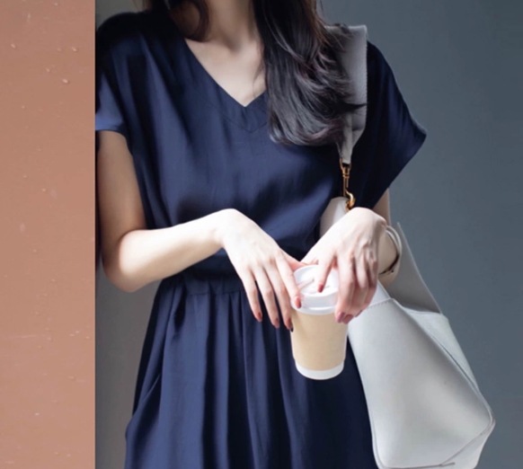 ワンピース フレア ひざ下丈 Ｖネック タイト ハイウエスト 大人可愛い きれいめ シンプル 上品 お洒落 大人女子 エレガント 夏 10代 20代 30代 40代 レディース ママ 学生 デート